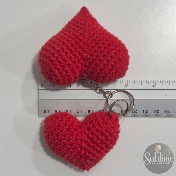 Porta Chaves de Coração de Croché Feito à Mão – Amigurumi Plush Hearts - 2 Corações - Image 5